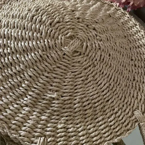 Gap Straw Circle Crossbody Bag - 13x13x4 tan straw, adjustable cross s… - Picture 6 of 8